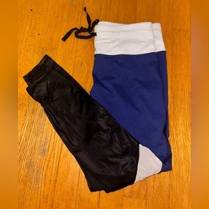 Fabletics Ankle Length Leggings